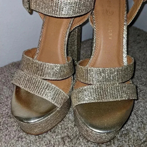 CHINESE LAUNDRY Arcc Glitter Ankle‎ Strap Heel Sandal Gold Sparkle Sz. 10 NEW